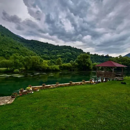 Vikendica Ana * Sipovo